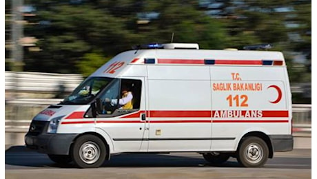 Turchia, esplode fabbrica di armi e munizioni: almeno 12 morti