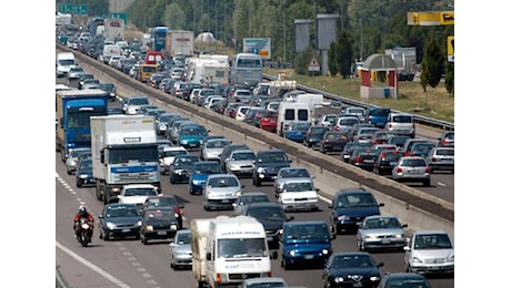 Sulla A-14 6 chilometri di coda tra Faenza e Imola in corsia nord per un’auto in panne