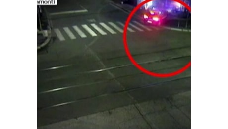 Caso Ramy, la dashcam sulla pattuglia che ha ripreso la sequenza dell'inseguimento e dello schianto