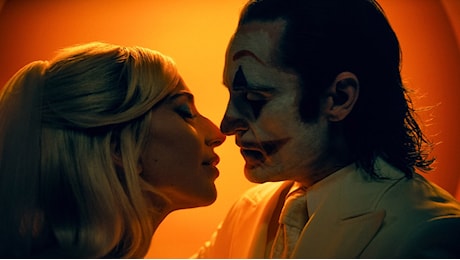 Joker: Folie à Deux, la recensione del film con Joaquin Phoenix e Lady Gaga