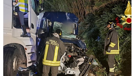 Incidente in Variante, una persona deceduta e due feriti