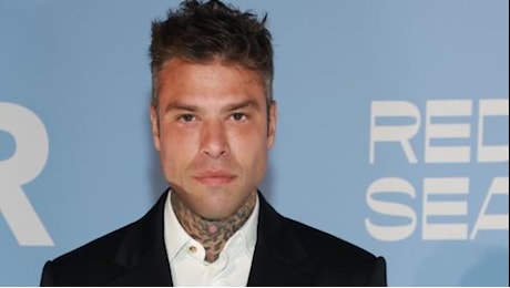 Fedez prosciolto dall'accusa di calunnia contro il Codacons. Presentò querela contro una pubblicità ingannevole