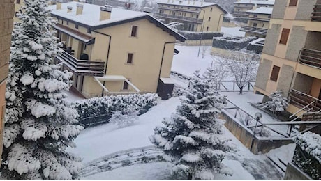 Maltempo Abruzzo: più di un metro di neve, ecco dove e i vari disagi