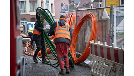 Fibra, piano Pnrr verso il taglio. Spunta l’ipotesi Elon Musk