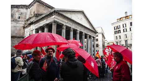 Cgil, Uil e opposizioni: «Porcheria il ddl lavoro»