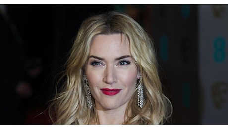 Quindi non puoi vedere i rotolini della mia pancia?: la lezione magistrale di body positivity di Kate Winslet