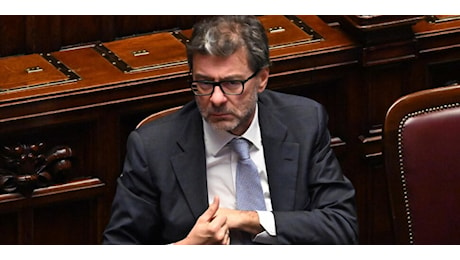 Finanziaria, verso l'ok con fiducia: malumori in casa Lega e Forza Italia. Giorgetti: Manovra prudente, avrei voluto fare di più per le famiglie