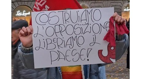 Studenti Ancona, 'costruiamo l'opposizione, liberiamo il Paese'