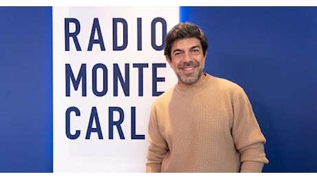 Pierfrancesco Favino ospite di Radio Monte Carlo: le foto più belle