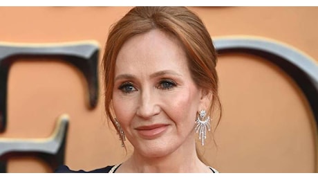 JK Rowling, con sentenza sui trans difesi diritti donne Gb
