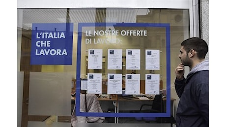 Lavoro, Istat: a novembre disoccupazione ai minimi, cala al 5,7%