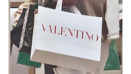 Furto nella boutique Valentino a Roma, rubate borse per 140mila euro