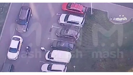 Russia, autobomba nel nord di Mosca, feriti un ufficiale e la moglie, ipotesi blitz servizi speciali ucraini - VIDEO