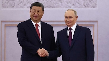 Putin accoglie Xi Jinping al Cremlino: Caro amico