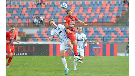 Il Sassuolo batte il Cosenza: lupi beffati dal gol di Laurientè nella ripresa