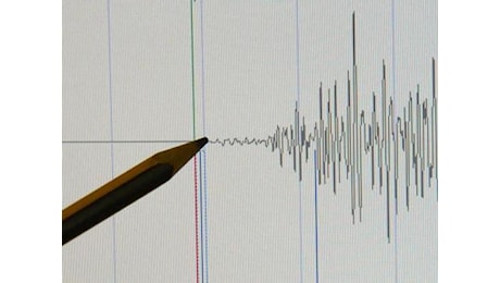 Terremoto Campi Flegrei, sciame sismico nella zona: scosse avvertite a Napoli