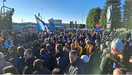 «Magica Atalanta»: migliaia di tifosi a Zingonia per il saluto alla squadra - Foto e video