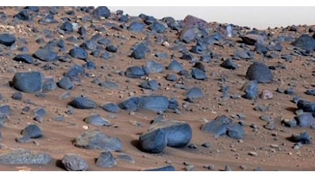 Rocce blu su Marte nelle nuove immagini della Nasa VIDEO