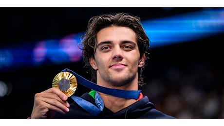 Thomas Ceccon re delle Olimpiadi 2024: il nuotatore azzurro è fidanzato?