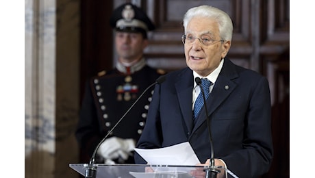 Mattarella difende il diritto d’asilo: “È un principio previsto dalla nostra Costituzione”