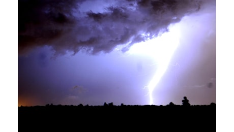 Nubifragi e maltempo estremo, è allerta sull'Italia: le previsioni meteo