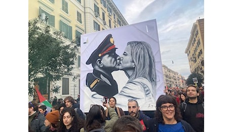 Manifestazione a Roma contro il decreto sicurezza, gli organizzatori: siamo in 50mila