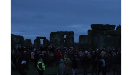 Inghilterra, celebrazione del Solstizio d'inverno a Stonehenge