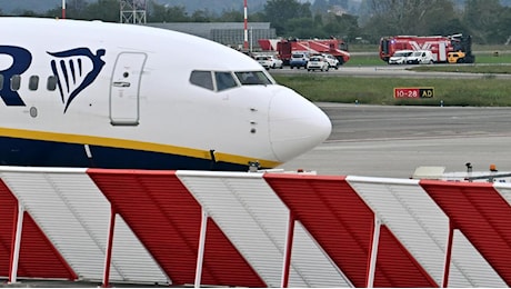 Ancora problemi su Ryanair, l’aereo costretto a tornare a Brindisi