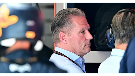 F1, ennesima stoccata di Jos Verstappen alla Red Bull: “Max non è contento di questa macchina, il team sta sbagliando”